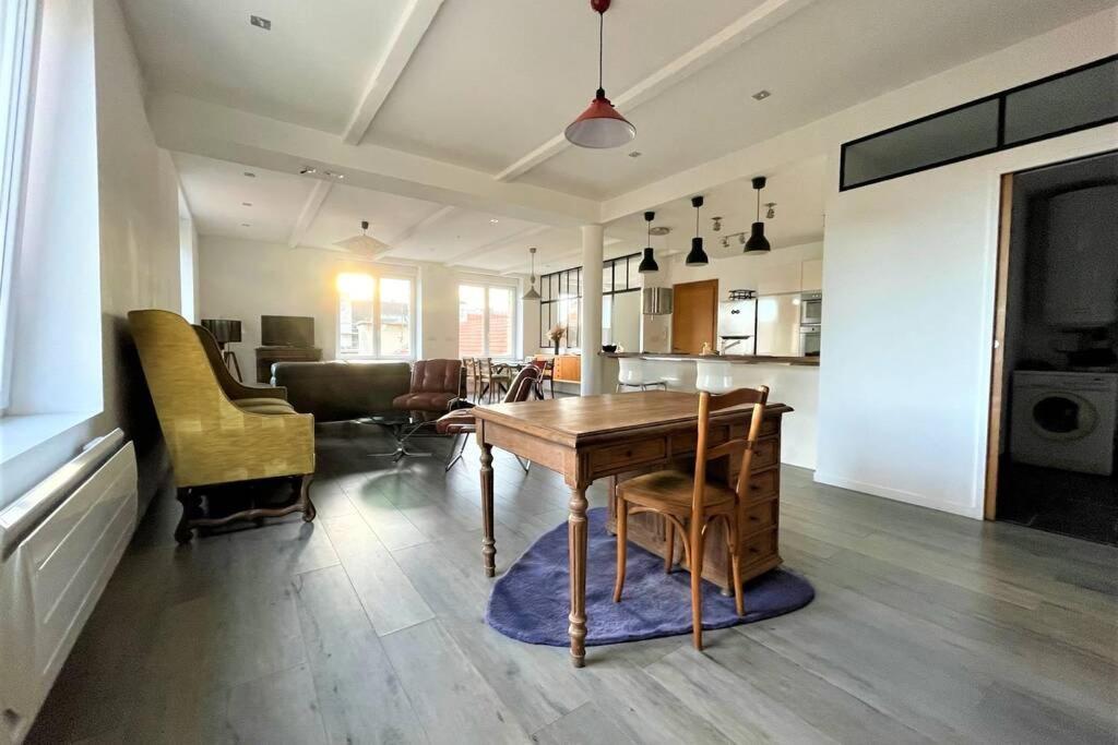 Superbe Loft 100M2 Proche Cathedrale Avec Parking Apartamento Reims Exterior foto